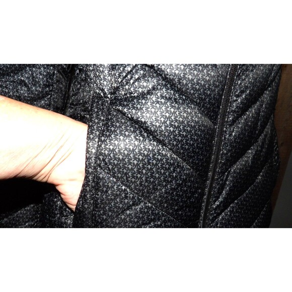 Michael Kors Packable Puffer Jacket Coat Hooded Signature All Over Print Medium - Picture 3 of 16